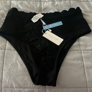 NWT size L black Cupshe bikini bottoms